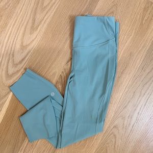 Lululemon Base Pace 23”